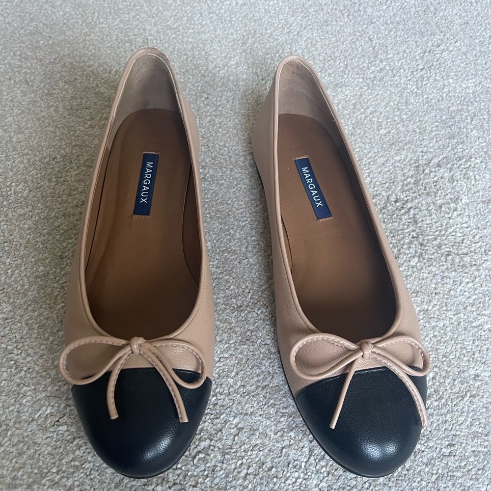 Margaux Women's Black and Cream Flats